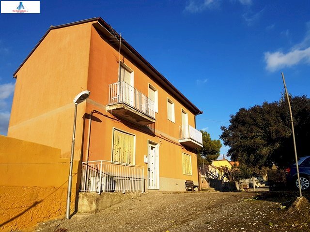 Foto 1 - Casa semi indipendente via dietro corte
 
2, Montecalvo Irpino - foto 1