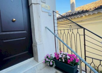 Foto 3 - Hotel via piazzetta
 
6, Zungoli - foto 3