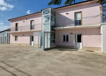 Foto 2 - Ufficio contrada camporeale
111, Ariano Irpino - foto 2