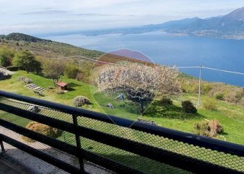 Vista delle montagne - Bilocale via Sole - loc. Prada
 
snc, Brenzone sul Garda - foto 1