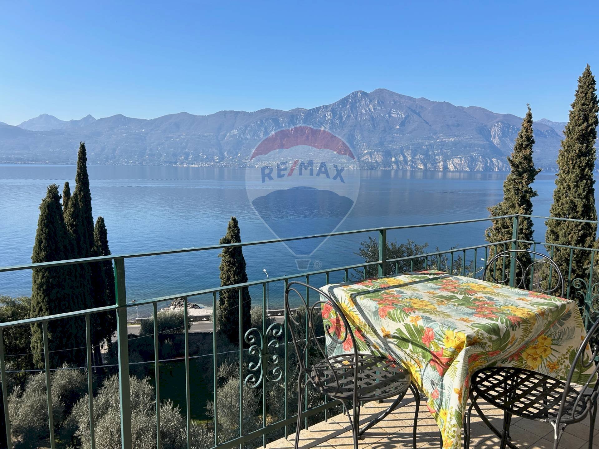 Vista delle montagne - Attico via Pai di sotto
 
1280, Torri del Benaco - foto 2