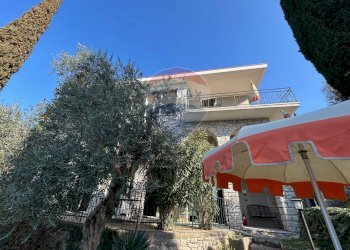 Casa all\'aperto - Attico via Pai di sotto
 
1280, Torri del Benaco - foto 8