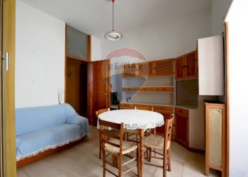 Sala da pranzo - Independent house Via Tripoli
 
9, Mottola - photo 1