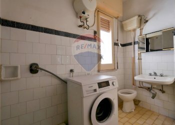 Bagno - Independent house Via Tripoli
 
9, Mottola - photo 16