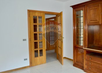 Stanza vuota - Casa indipendente Gurro - foto 33