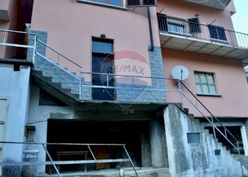 Edificio all\'aperto - Casa indipendente Gurro - foto 44