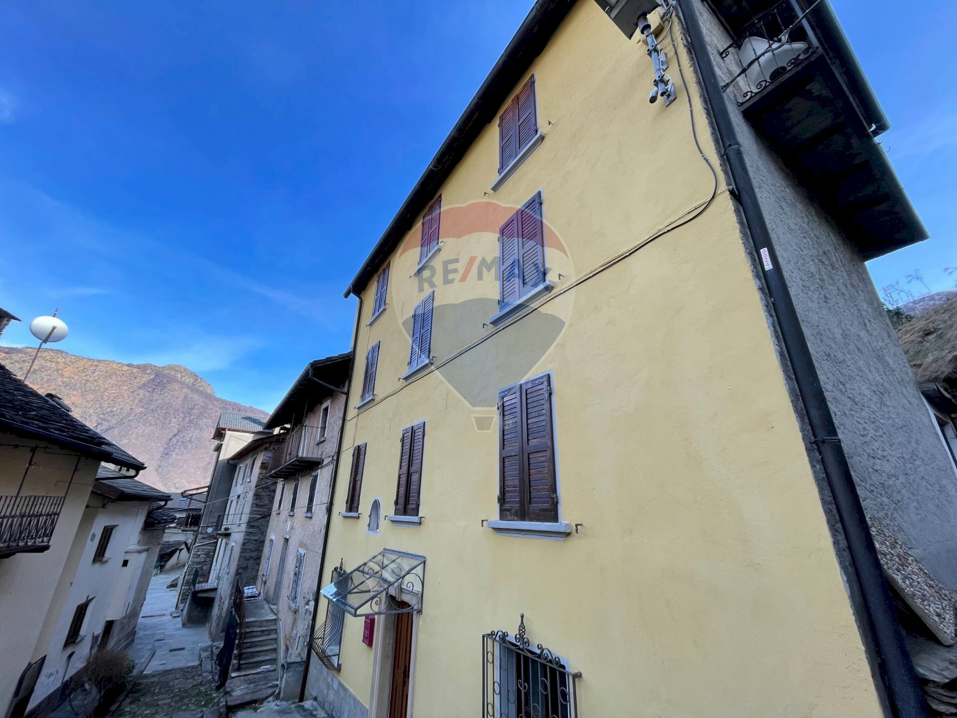 Edificio all\'aperto - Casa semi indipendente Gurro - foto 2