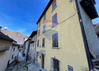 Edificio all\'aperto - Casa semi indipendente Gurro - foto 30