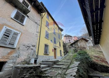 Edificio all\'aperto - Casa semi indipendente Gurro - foto 31