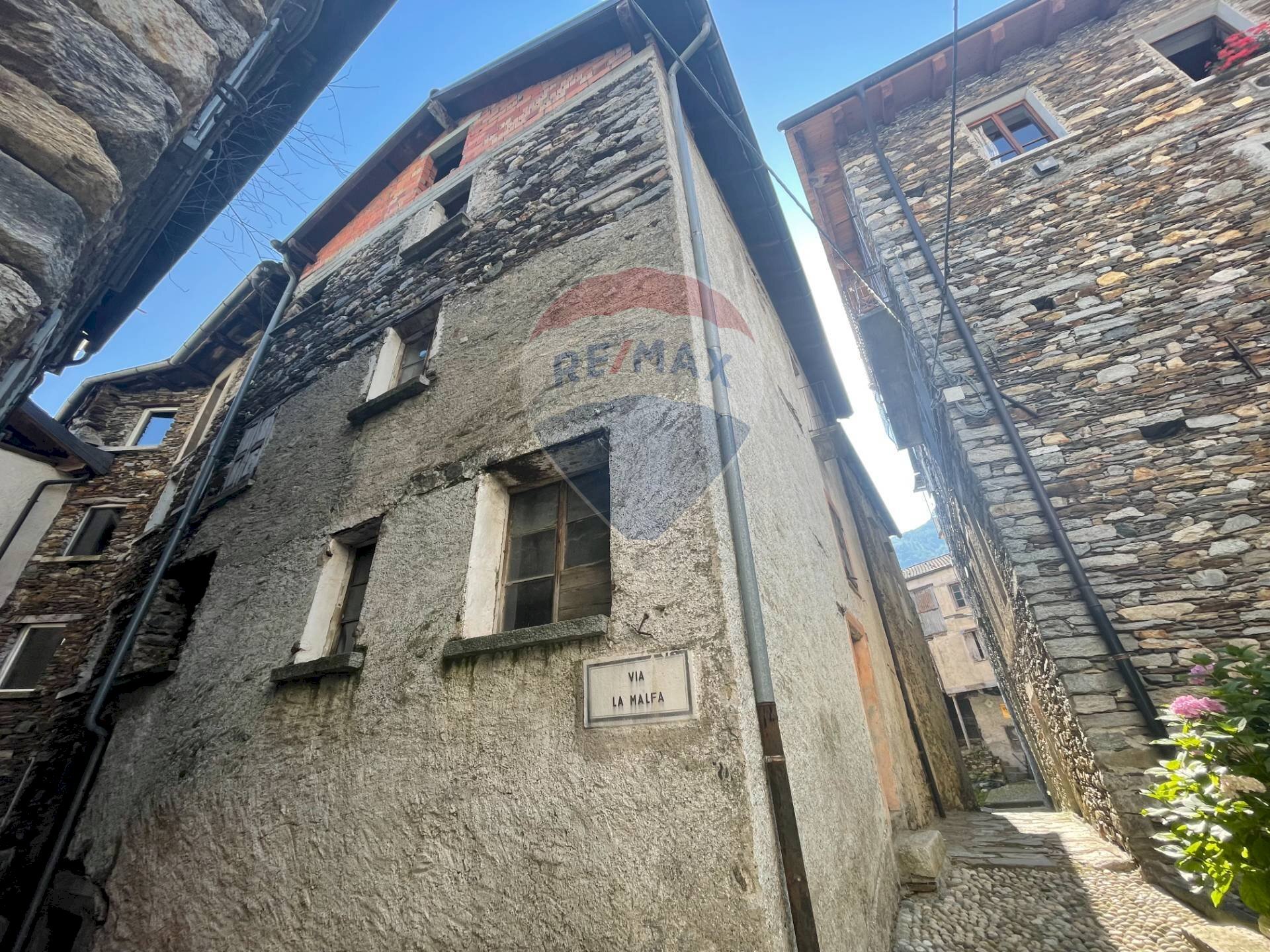 Edificio all\'aperto - Rustico Gurro - foto 2