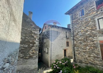 Edificio all\'aperto - Rustico Gurro - foto 3