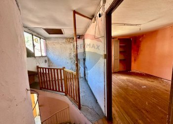 Hall / corridoio - Casa indipendente Cannobio - foto 25