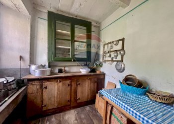 Cucina - Casa indipendente Valle Cannobina - foto 10