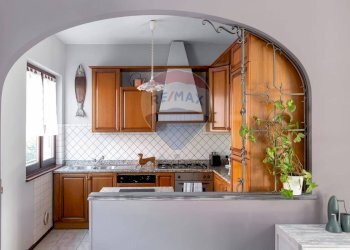 Cucina - Casa indipendente Cannobio - foto 11