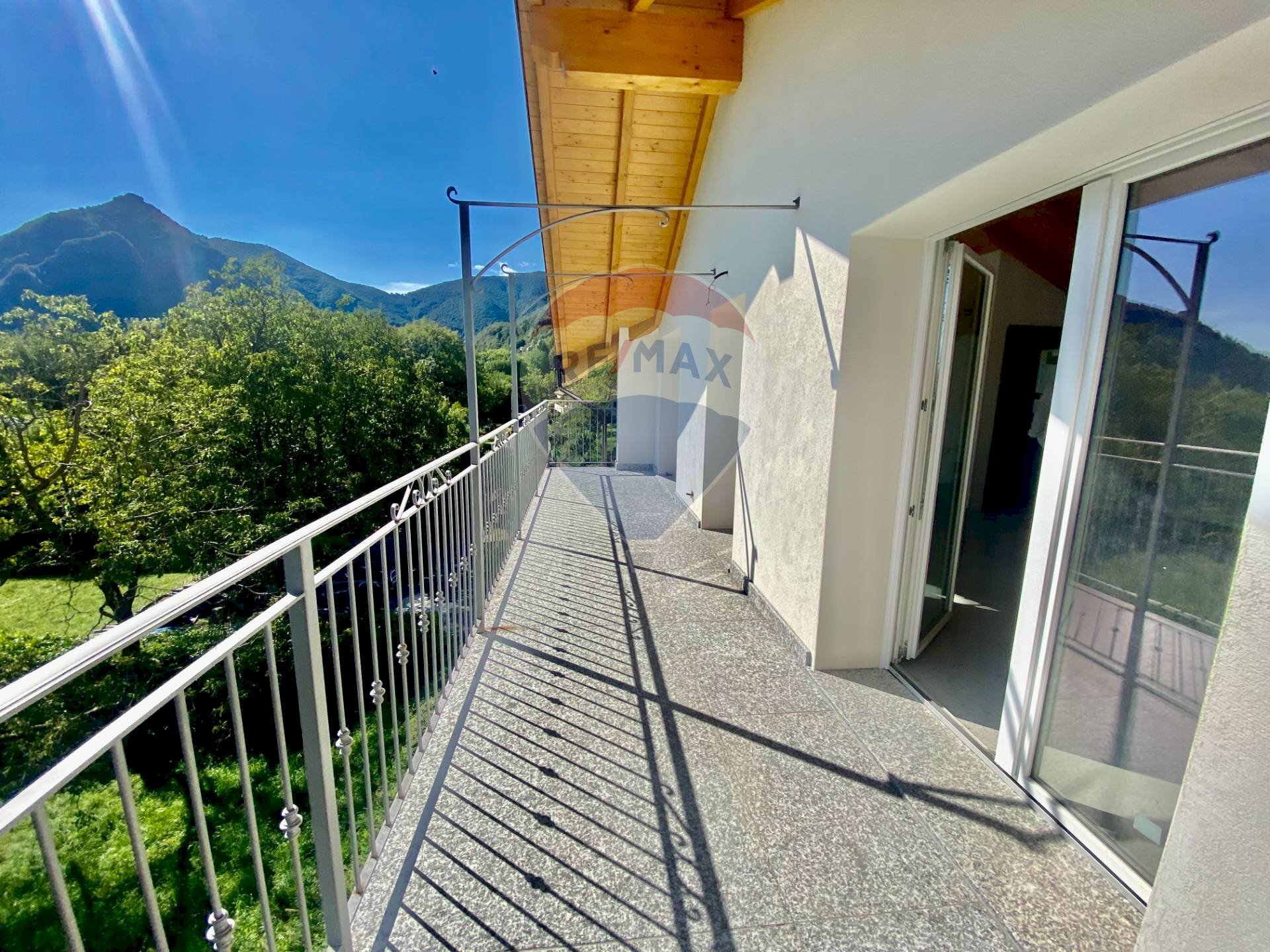 Balcone - Casa indipendente Trarego Viggiona - foto 3