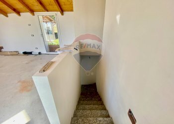 Scale - Casa indipendente Trarego Viggiona - foto 10