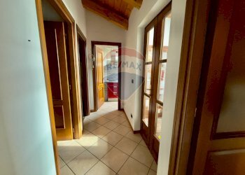 Hall / corridoio - Trilocale Cannobio - foto 14