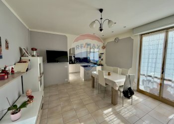 Sala da pranzo - Quadrilocale Cannobio - foto 3