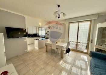 Sala da pranzo - Quadrilocale Cannobio - foto 1