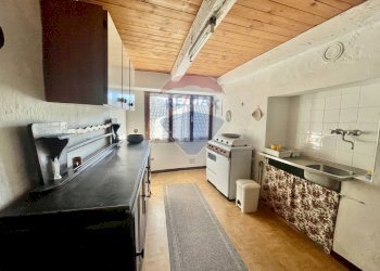 Cucina - Casa indipendente Valle Cannobina - foto 1