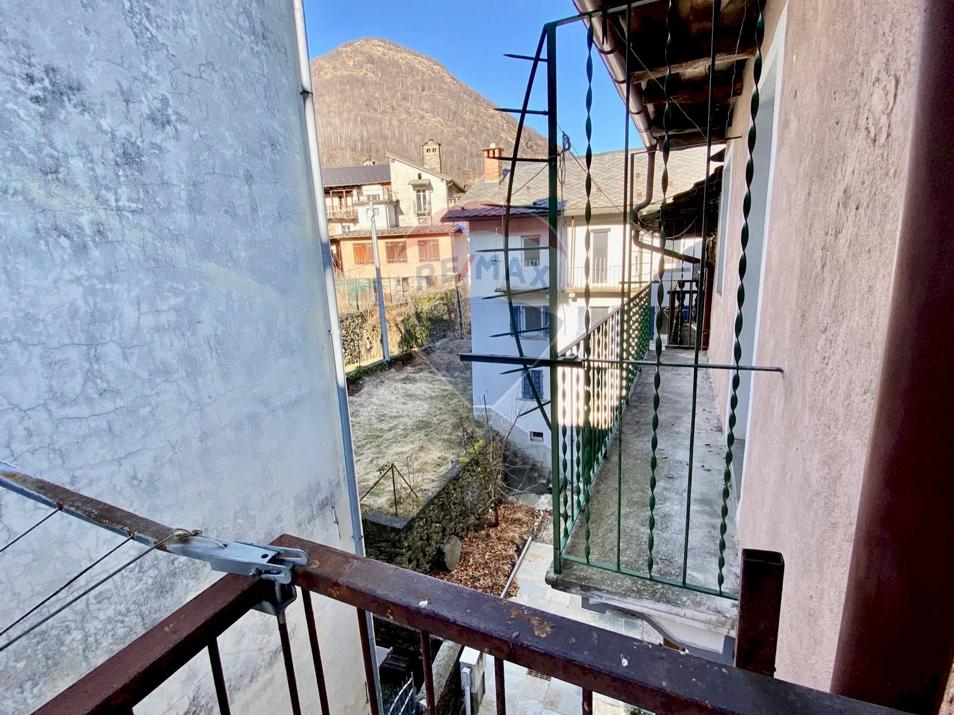 Balcone - Casa indipendente Gurro - foto 3