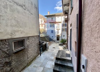 Edificio all\'aperto - Casa indipendente Gurro - foto 12