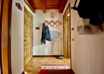 Hall / corridoio - Baita Valle Cannobina - foto 8