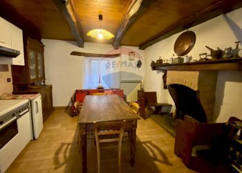 Sala da pranzo - Baita via marconi, cavaglio spoccia
 
6, Valle Cannobina - photo 7