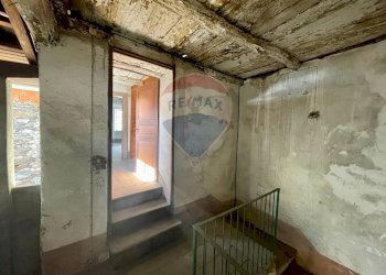 Scale - Rustic via marconi, cavaglio spoccia
 
6, Valle Cannobina - photo 7