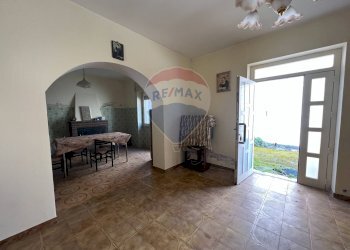 Sala da pranzo - Casa semi indipendente Semivicoli c.da Dandalo, Casacanditella - foto 2