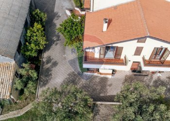 Casa all\'aperto - Casa indipendente C.da Scalzino
 
46, Rocca San Giovanni - foto 9