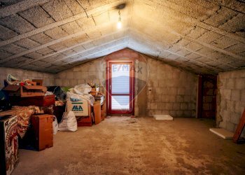 Dispensa di stoccaggio - Casa indipendente C.da Scalzino
 
46, Rocca San Giovanni - foto 57