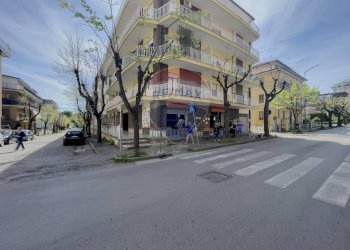 Edificio all\'aperto - Quadrilocale Via Adamo Giangiulio
 
4, Lanciano - foto 2