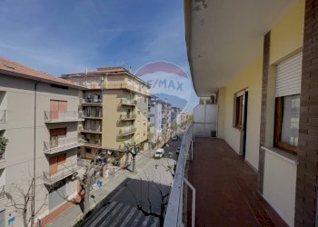 Balcone - Quadrilocale Via Adamo Giangiulio
 
4, Lanciano - foto 12
