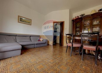 Sala da pranzo - Quadrilocale Via Adamo Giangiulio
 
4, Lanciano - foto 15