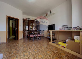 Sala da pranzo - Quadrilocale Via Adamo Giangiulio
 
4, Lanciano - foto 16