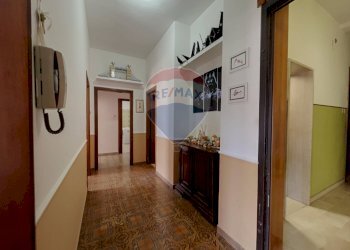 Hall / corridoio - Quadrilocale Via Adamo Giangiulio
 
4, Lanciano - foto 18