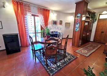 Sala da pranzo - Villa Viale Maiella
 
6, Fara San Martino - foto 19