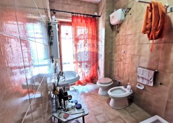 Bagno - Villa Viale Maiella
 
6, Fara San Martino - foto 20