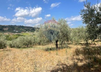 Vista delle montagne - Terreno agricolo Via Santa Giusta, Lanciano - foto 45