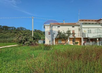 Casa all\'aperto - Casa indipendente Contrada Schiavonesco, Torino di Sangro - foto 2
