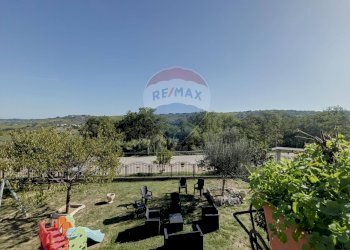 Giardino - Casa indipendente Orsogna - foto 17