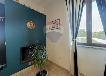 Hall / corridoio - Casa indipendente Orsogna - foto 39