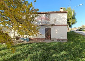 Casa all\'aperto - Casa indipendente Via Santa Lucia
 
264, Sant'Eusanio del Sangro - foto 1