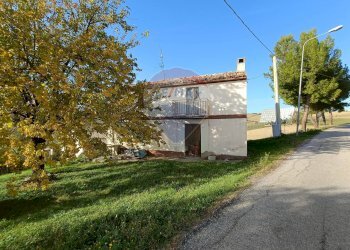 Casa all\'aperto - Casa indipendente Via Santa Lucia
 
264, Sant'Eusanio del Sangro - foto 5