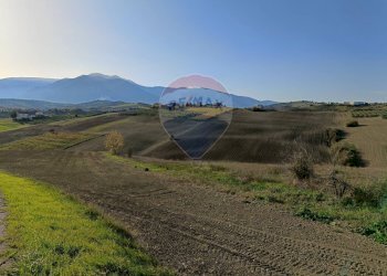 Vista delle montagne - Casa indipendente Via Santa Lucia
 
264, Sant'Eusanio del Sangro - foto 9