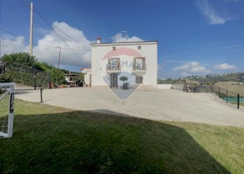 Casa all\'aperto - Casa indipendente Via San Vicenzo
 
15, Castel Frentano - foto 6