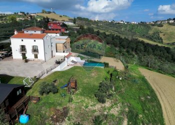 Casa all\'aperto - Casa indipendente Via San Vicenzo
 
15, Castel Frentano - foto 56