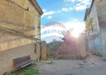 Giardino - Independent house Villa Rogatti
 
79, Ortona - photo 6