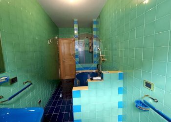 Bagno - Casa semi indipendente VIA DEI FRENTANI
 
63, Lanciano - foto 24